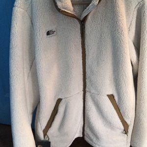 BRAND NEW North Face Men’s Sherpa Campshire Jacket